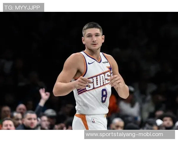 格雷森阿伦状态火热近三场场均24分助攻和抢断表现抢眼正负值高达19